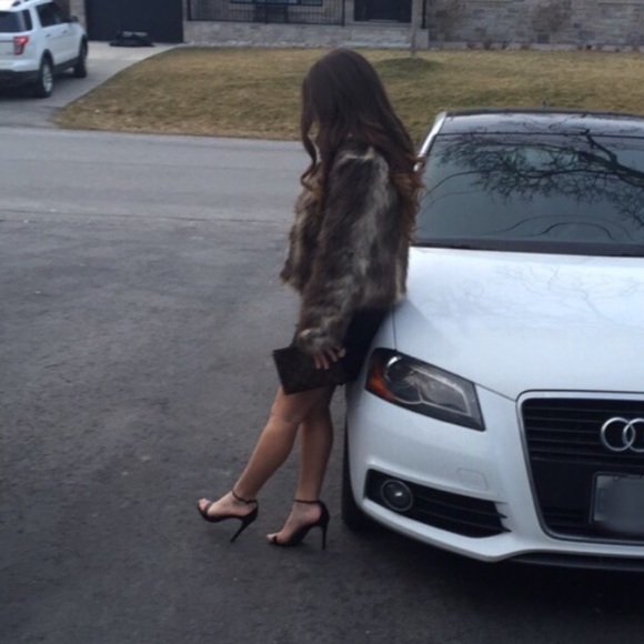 FAUX FUR JACKET - Picture 2 of 4